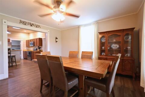 210 Hopkins, Alba, TX 75410 — photo 3