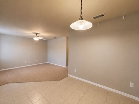 560 W ELM C, Stephenville, TX 76401 — photo 3