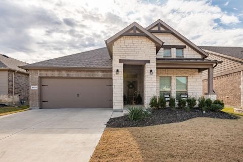 2437 Rooster Lane