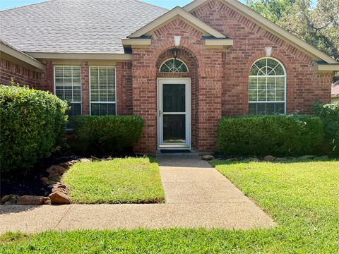 1584 Meadowview, Corinth, TX 76210 — photo 2