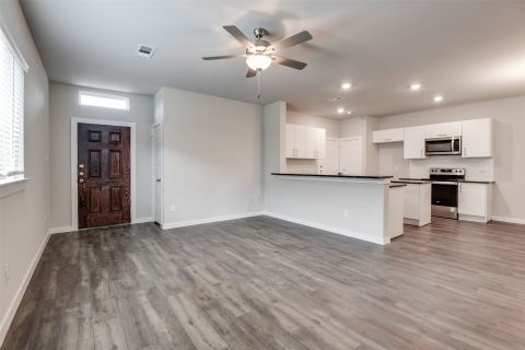705 Blackland Drive, Venus