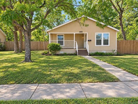 1203 N College Street, McKinney