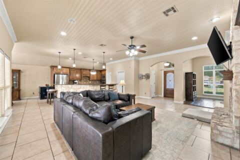 321 Canterbury Road, Waco, TX 76712 — photo 3