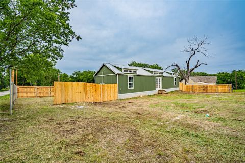 329 Vine Street, Dublin, TX 76446 — photo 2