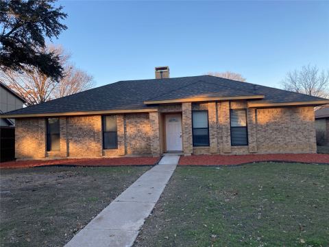 1825 Chisolm Trail, Lewisville