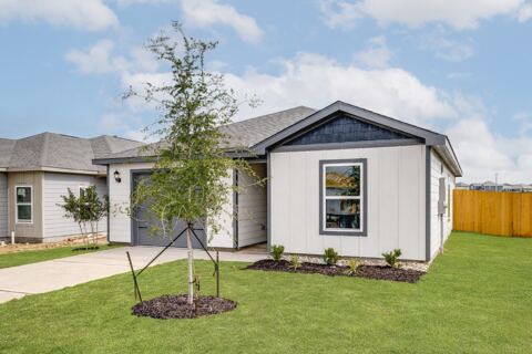 8309 White Wolf Trail, Ponder