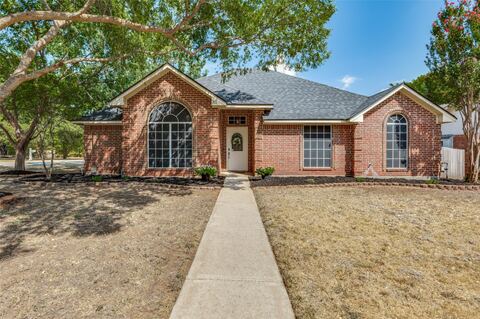 701 Carlisle Court, Lake Dallas, TX 75065 — photo 2