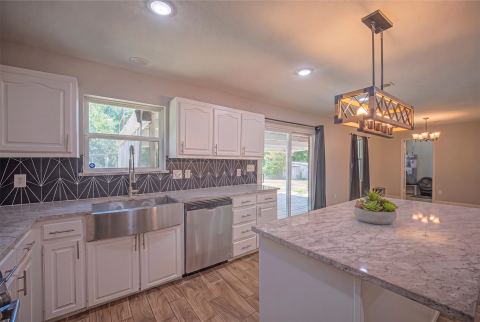 611 S Dallas Street, Palmer, TX 75152 — photo 2