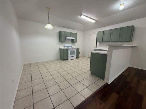 6856 Foxboro Court, Fort Worth, TX 76133 — photo 3