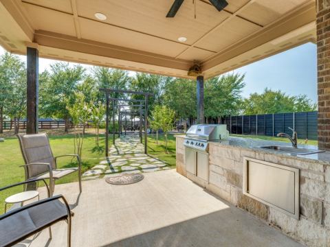 102 White Oak Drive, Krugerville, TX 76227 — photo 3
