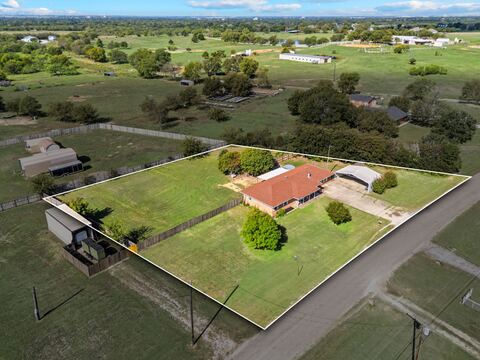 1255 County Road 260, Gainesville, TX 76240 — photo 2