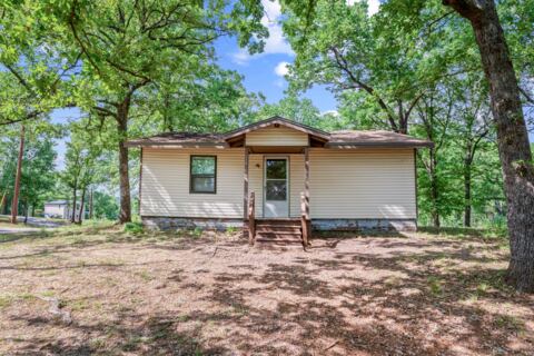 112 Crocker Road, Malakoff