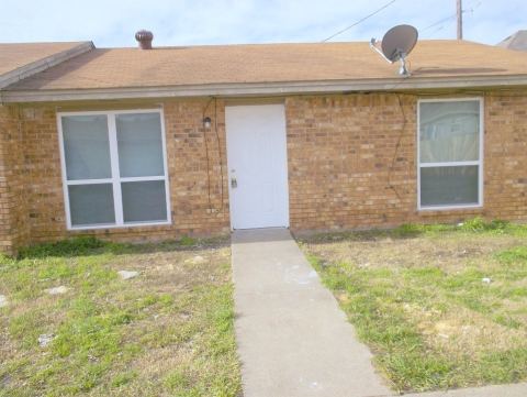 1502 Cardinal Drive, Ennis