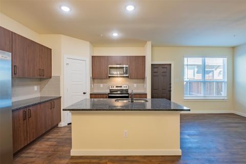 645 Wheatfield Drive, Venus