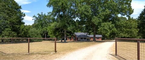 530 Vz County Road 2915, Eustace