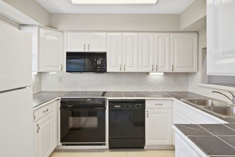 2732 Copper Creek Drive 202, Arlington
