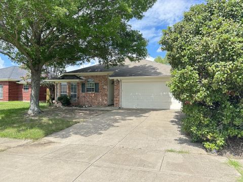1117 Edenbrook Drive, Arlington