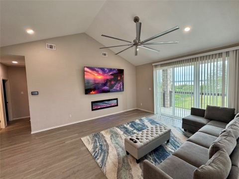 26035 Heartwood Drive 412, Whitney, TX 76692 — photo 2