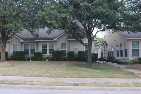 327 Regency Drive, Allen