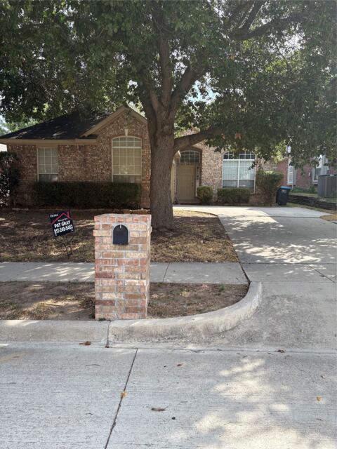 5012 Woodmeadow Drive, Fort Worth