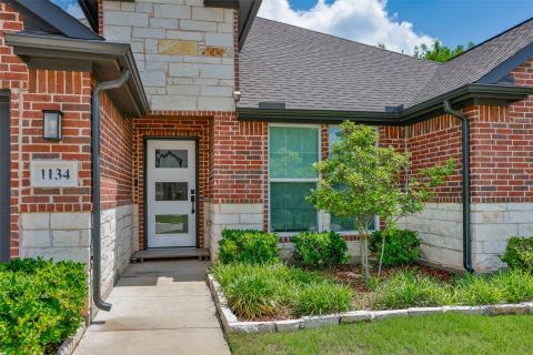 1134 Vintage Avenue, Gainesville, TX 76240 — photo 3