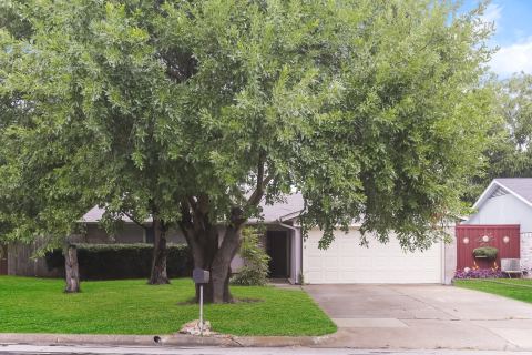 604 Circleview Drive, Mansfield