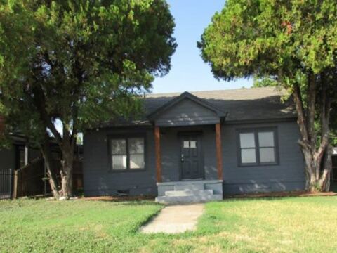 2734 Burchill Road, Fort Worth