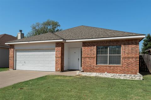 303 Texas Drive, Lake Dallas, TX 75065 — photo 2