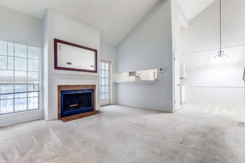 5981 Arapaho 1106, Dallas