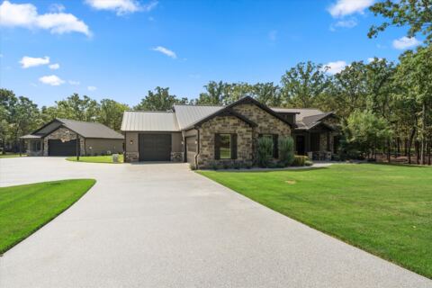 116 Private Road 5984, Yantis