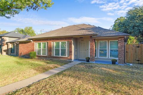 7111 Vinland Street, Dallas