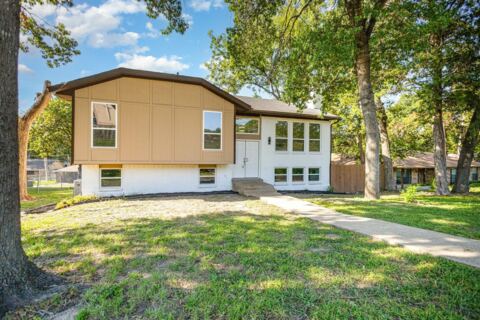 707 W Red Bird Lane, Dallas