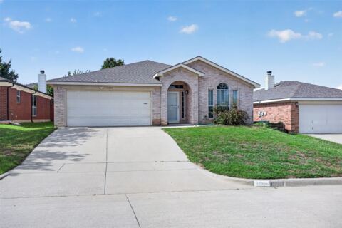10208 Dallam Lane, Fort Worth