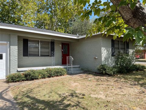 1105 S Palestine Street, Athens, TX 75751 — photo 3