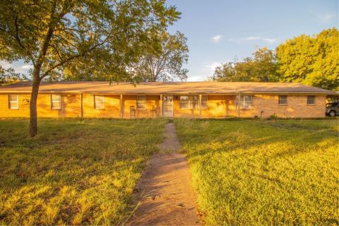 317 Shady Brook Lane, Cedar Hill