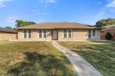 6907 Pickrell Drive, Dallas