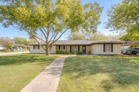412 N Cummings Drive, Alvarado