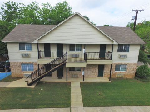 630 Schmitz Avenue 3, Denton