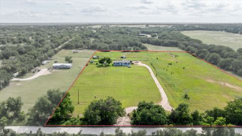 7150B County Road 236, Hico