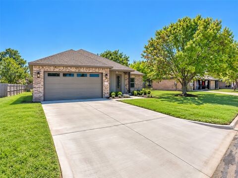115 Wheeler Street, Glen Rose, TX 76043 — photo 2