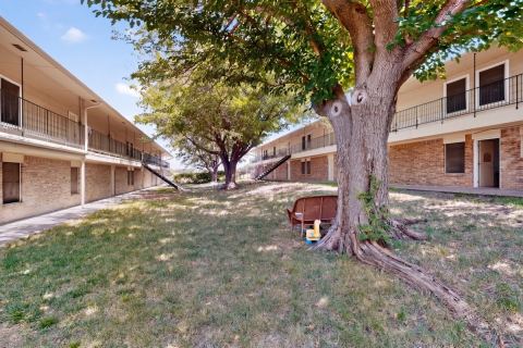 400 Raymond Street 23, Farmersville, TX 75442 — photo 2