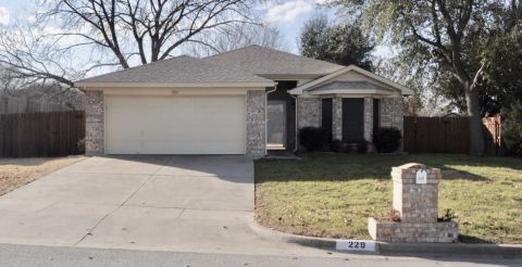 229 Lancelot Drive, Weatherford