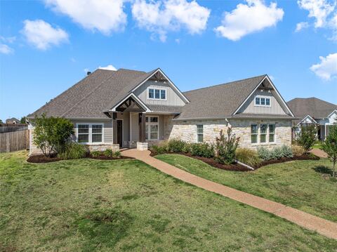324 Stone Manor Drive, McGregor, TX 76657 — photo 3