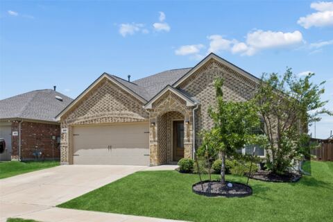 9105 Silver Dollar Drive, Fort Worth