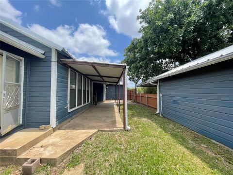 612 N Main Street, Graford, TX 76449 — photo 3