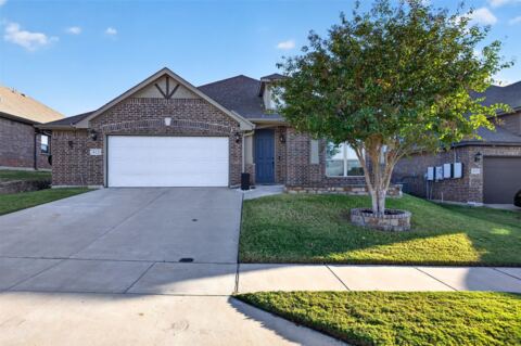 413 Lakeview Drive, Alvarado, TX 76009 — photo 2