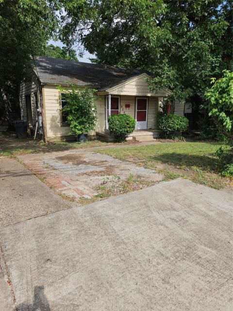906 Signet Street, Dallas