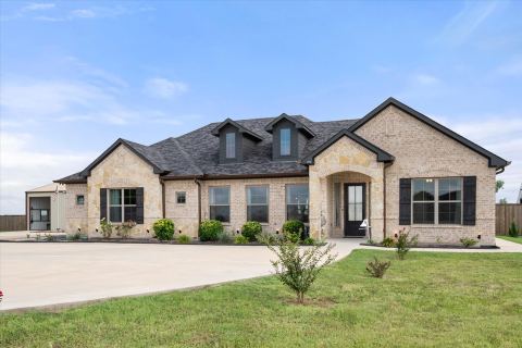 170 Grays Creek Circle, Ennis, TX 75119 — photo 3