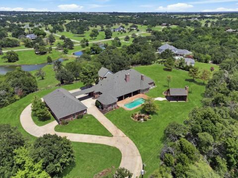 8295 Mountain View Road, Aubrey