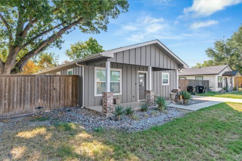 309 S Crockett Street, Edgewood, TX 75117 — photo 3